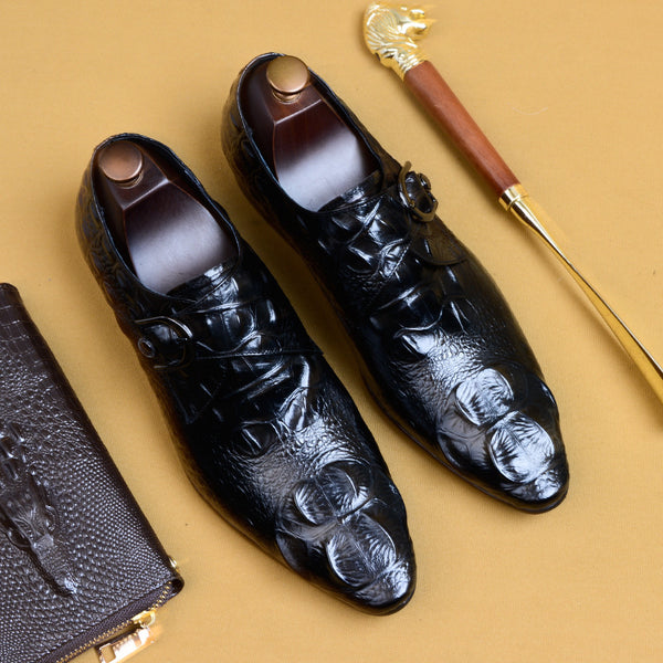 Elegant Men's Leather Business Shoes - Black or Brown, Pointed Design, Various Sizes. Classic sophistication for professional attire.