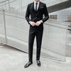 Elegant men's 3-piece suit in slim fit, perfect for business and weddings, featuring blazer, vest, and pants in polyester ble