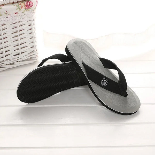 Men's casual flip flops with moisture-resistant EVA sole