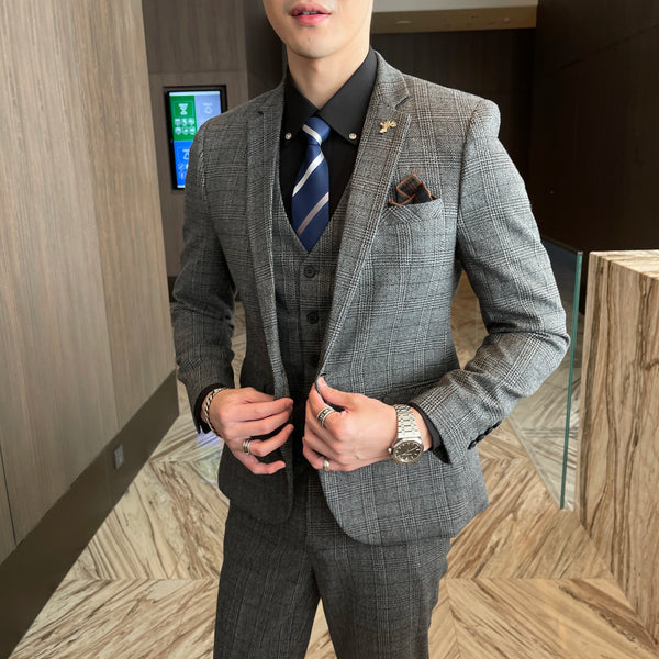 Model wearing the suit set with a pocket square for added flair.