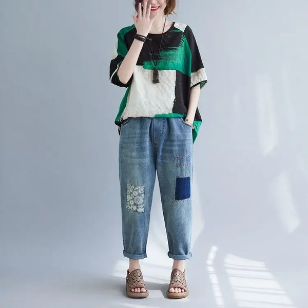 Timeless retro-style linen tee in soft yellow for summer days.
