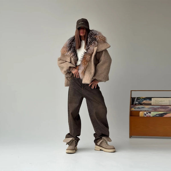 Plush hooded jacket with practical zipper and hood design