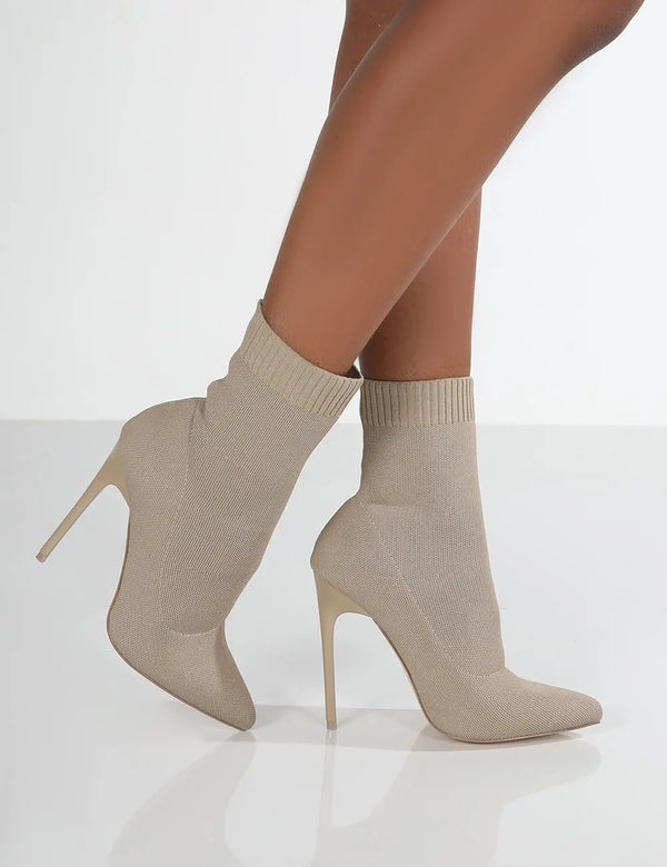Versatile knitted high heel ankle boots with second-skin fit and modern design