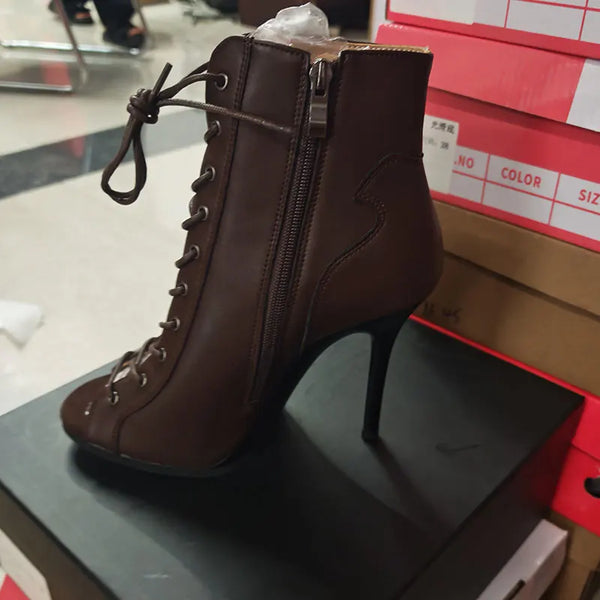 Snake-print ankle boots with stiletto heel for show-stopping style