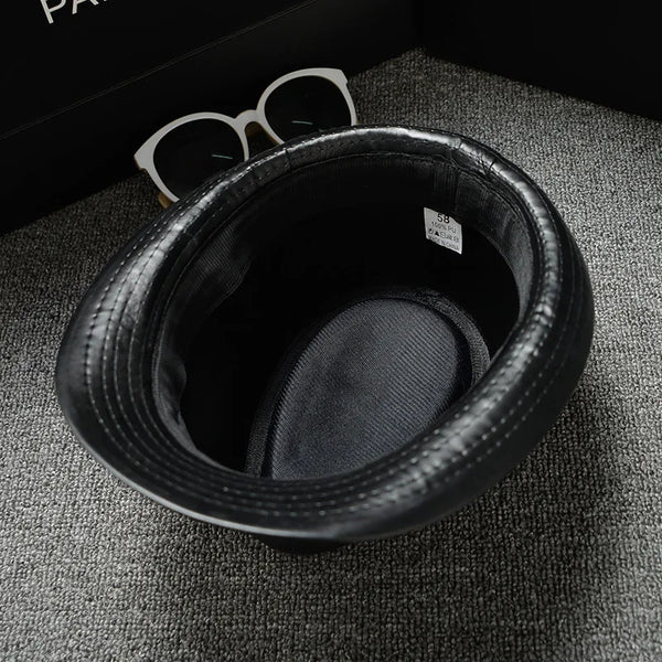 Elegant unisex bowler hat in black, suitable for both men and women.