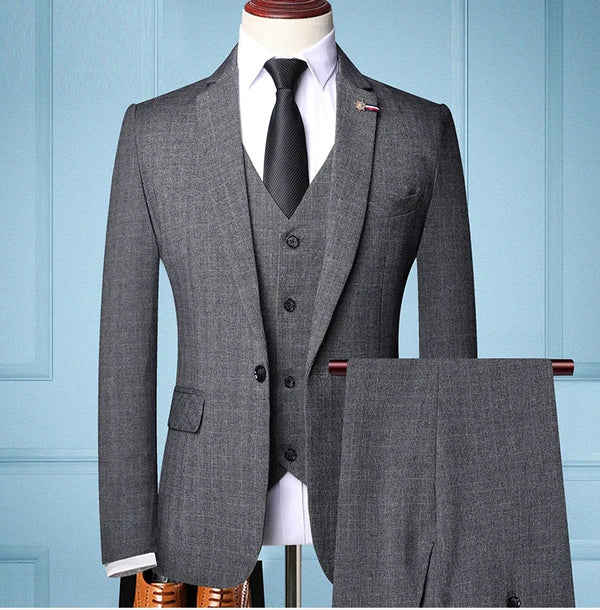Detail of the vest's fabric, showcasing the elegant polyester viscose blend.