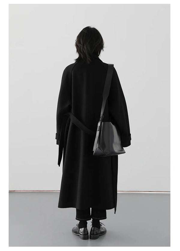 Luxurious wool blend coat with adjustable belt and protective turtleneck