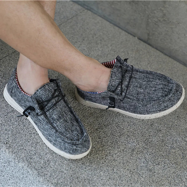 Men's lightweight loafers featuring cotton lining and breathable mesh
