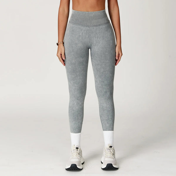 Light gray seamless leggings for women, perfect for yoga.