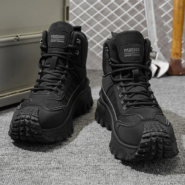 Men's breathable running shoes with PVC outsole for superior traction
