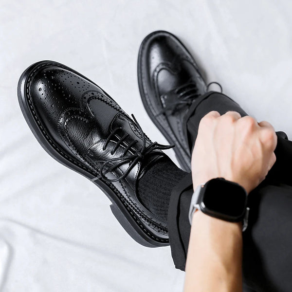 Men's patent leather shoes with a seamless look.