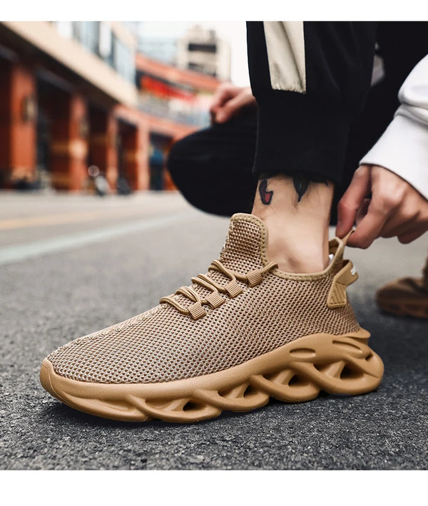 Men's summer athletic sneakers featuring advanced mesh breathability technology