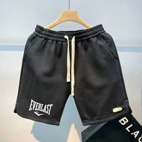 Regular fit men's shorts with printed pattern, ideal for outdoor activities and casual weekend wear