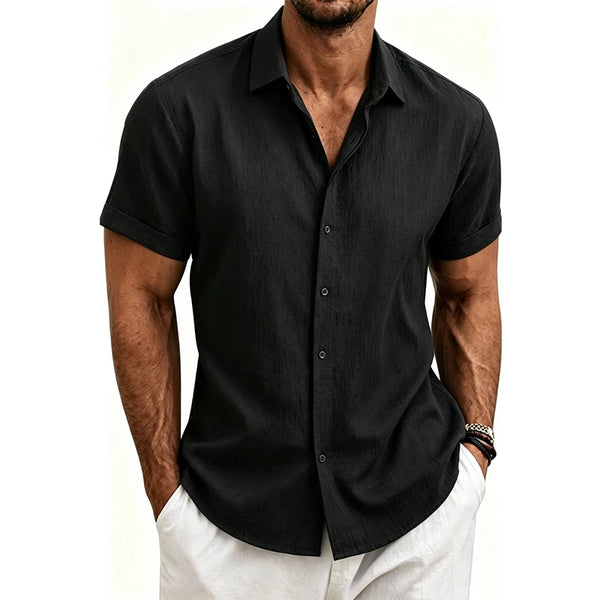 Lightweight casual shirt for men with turn-down collar and quick-dry properties
