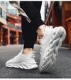 Men's fitness sneakers with lightweight mesh upper and cushioned outsole