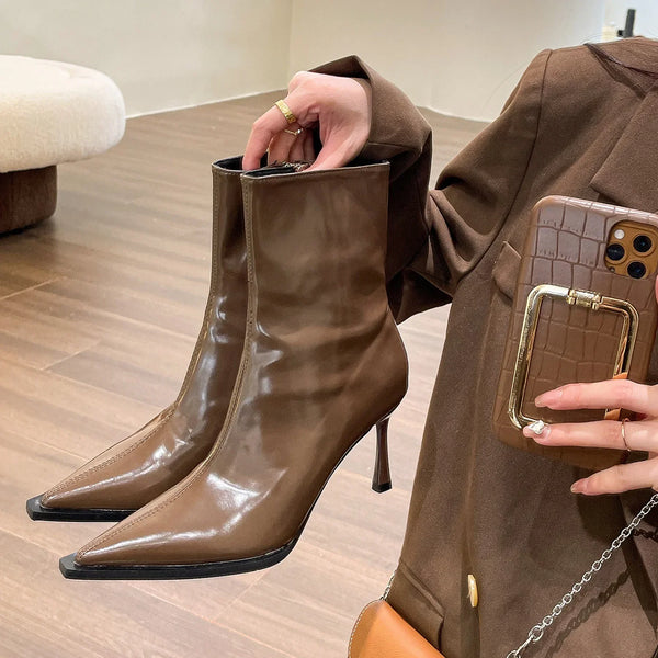 Chic women's ankle boots with zipper, high heel, pointed toe, perfect for autumn and winter fashion, made of PU leather.