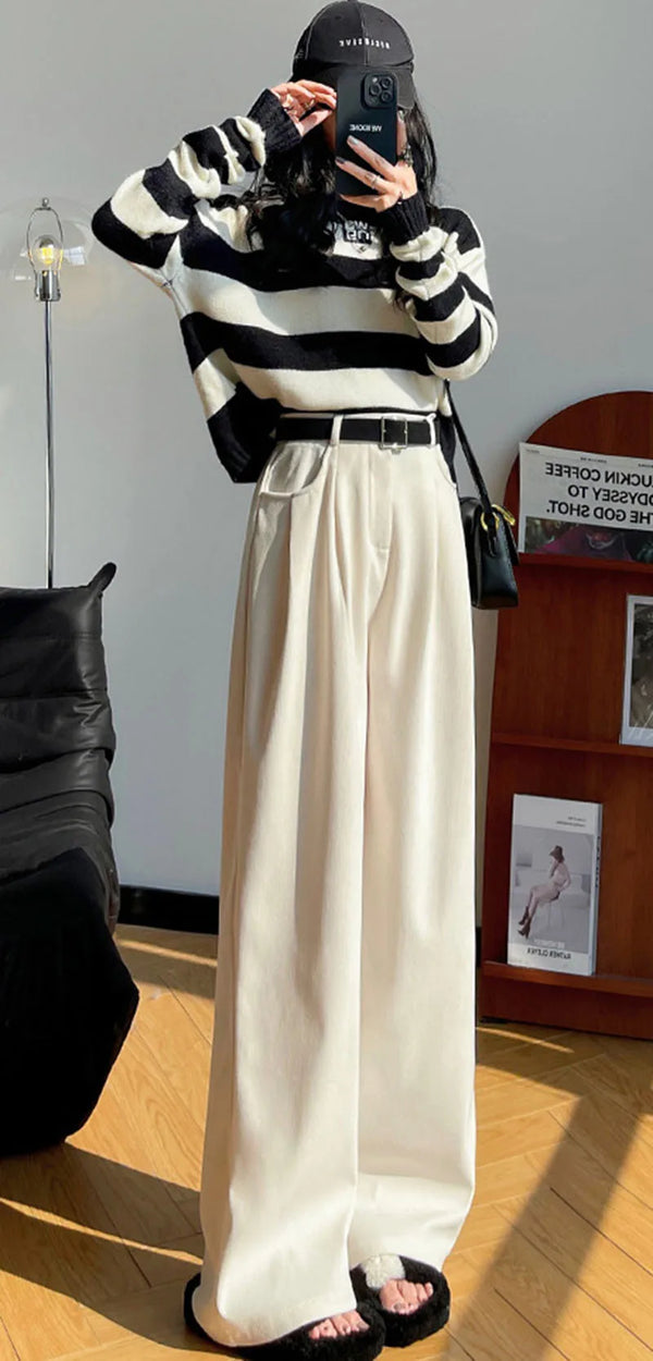 Chic high-waist corduroy wide-leg pants for women, perfect for autumn fashion and casual office wear. Stylish and comfortable