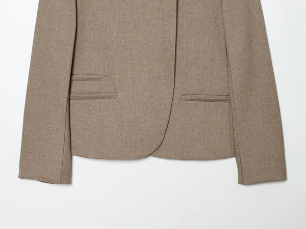 Structured broadcloth blazer with refined stand collar