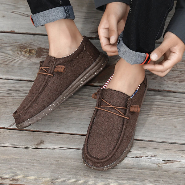 Men's comfortable loafers with ventilation design and soft interior