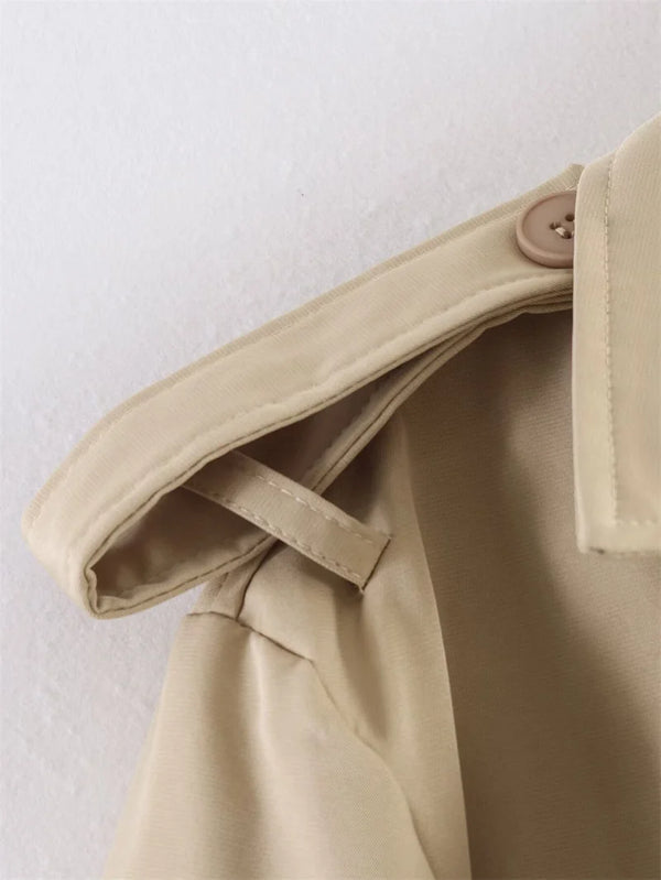 Short trench coat with adjustable sash and turn-down collar
