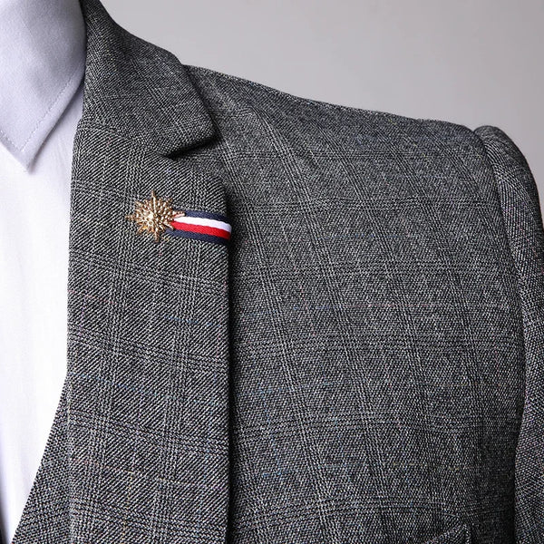 Men's trio suit set displayed on a mannequin, highlighting versatile style.