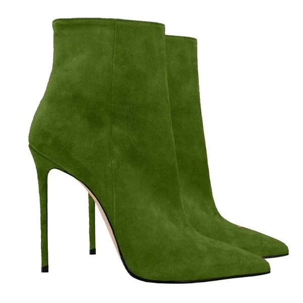 Chic and sexy suede boots for fashionable events.