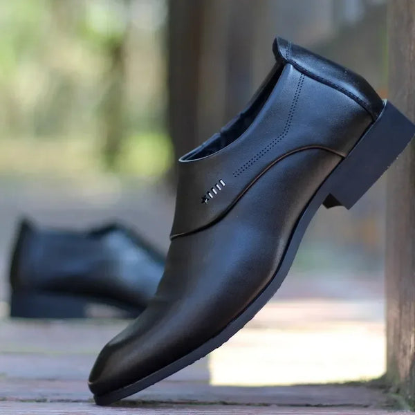 Elegant Men's Italian Leather Dress Moccasins
