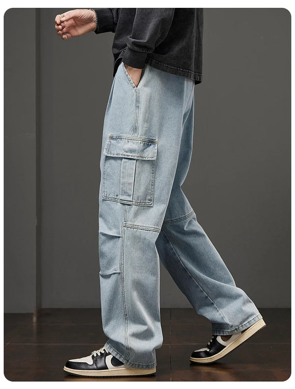 Loose fit jeans in a deep blue shade, ideal for layering in autumn.