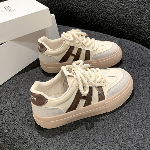 Lightweight Khaki and Blue Casual Sneakers with Mesh Lining and Thick Rubber Sole, Ideal for Students and Athletes.