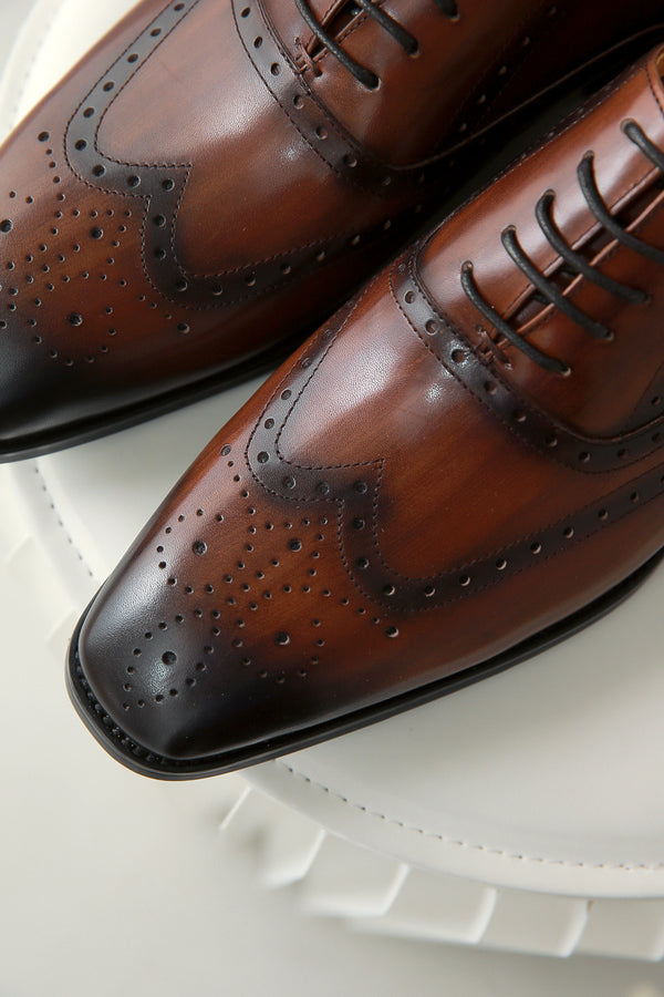 Sophisticated Men's British Brogue Leather Shoes in Black - Low Height Elegance & Durability for Stylish Men (Size 38-44)