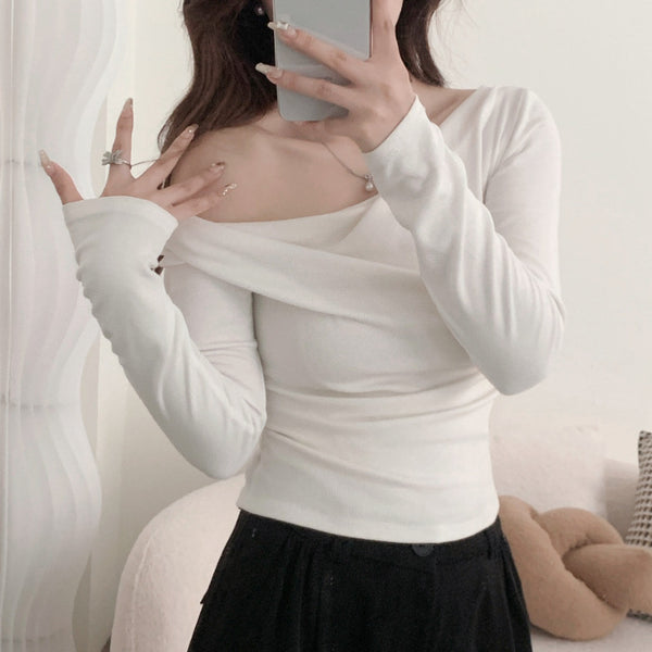 Chic One-Shoulder Women’s Top with Cold-Shoulder Design