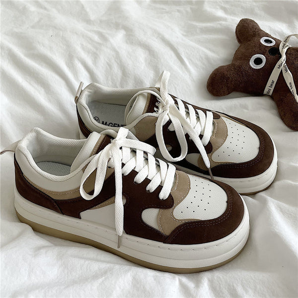 Sleek Rubber-Sole Height-Boost Platform Shoes with Color Plate - Black/Khaki. Stylish and comfortable shoes for everyday wear.