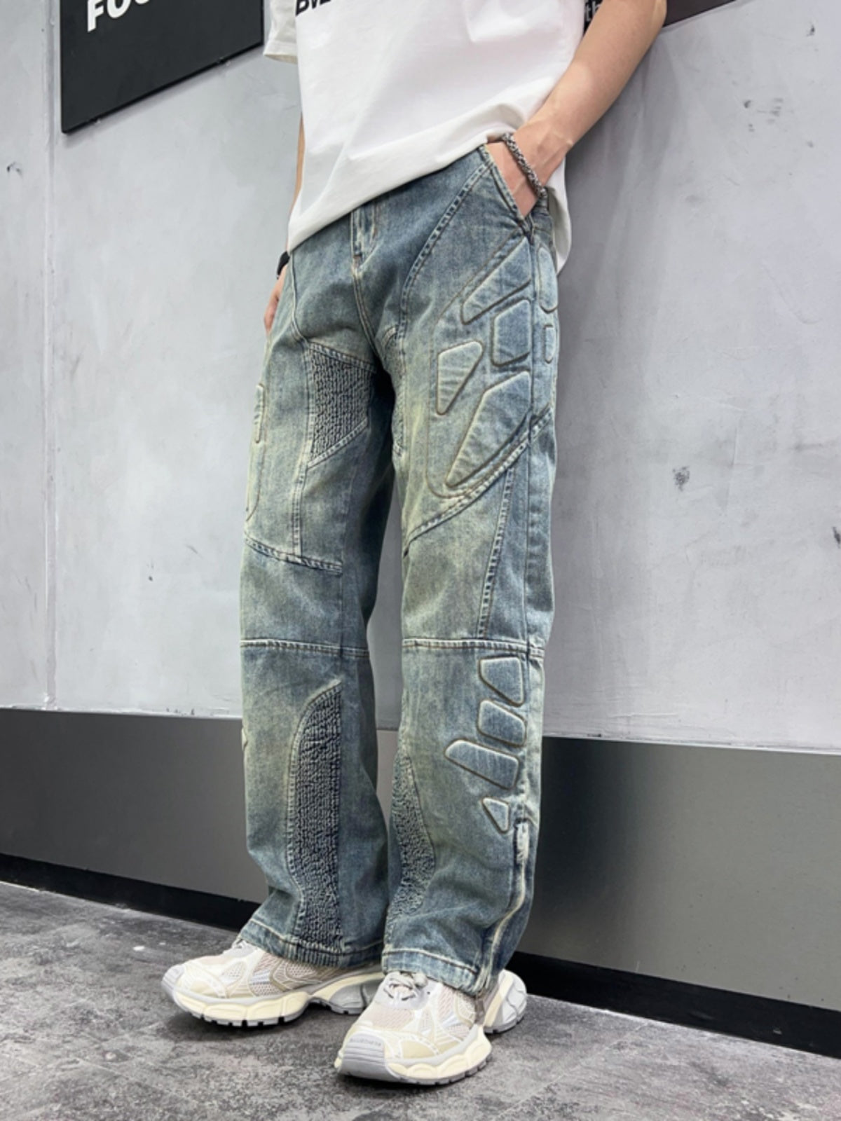 Three-dimensional Steel Seal Anti-collision Structure Jeans