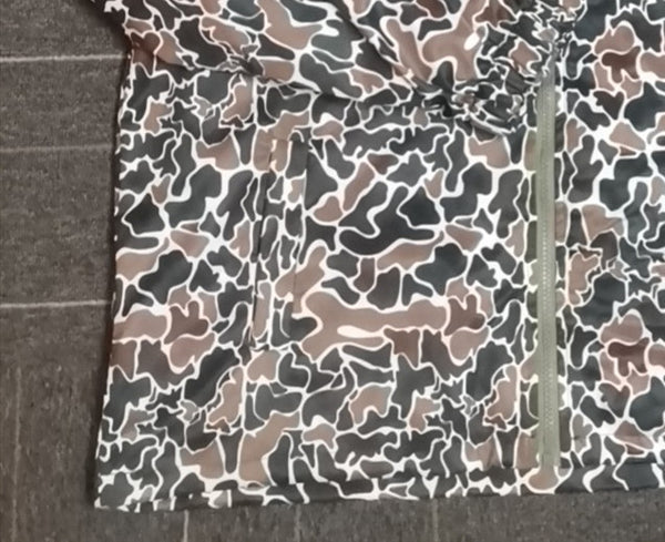 Women's Camouflage Zip-Up Rain Jacket with 3D Pattern - Trendy, Functional, & Stylish - Sizes S-3XL - Polyester Fiber - Long Sleeve.